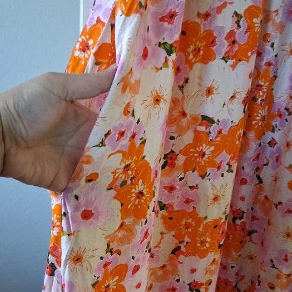 Ivy City Co Pink and Orange Floral Maxi Dress - Picture 4 of 6
